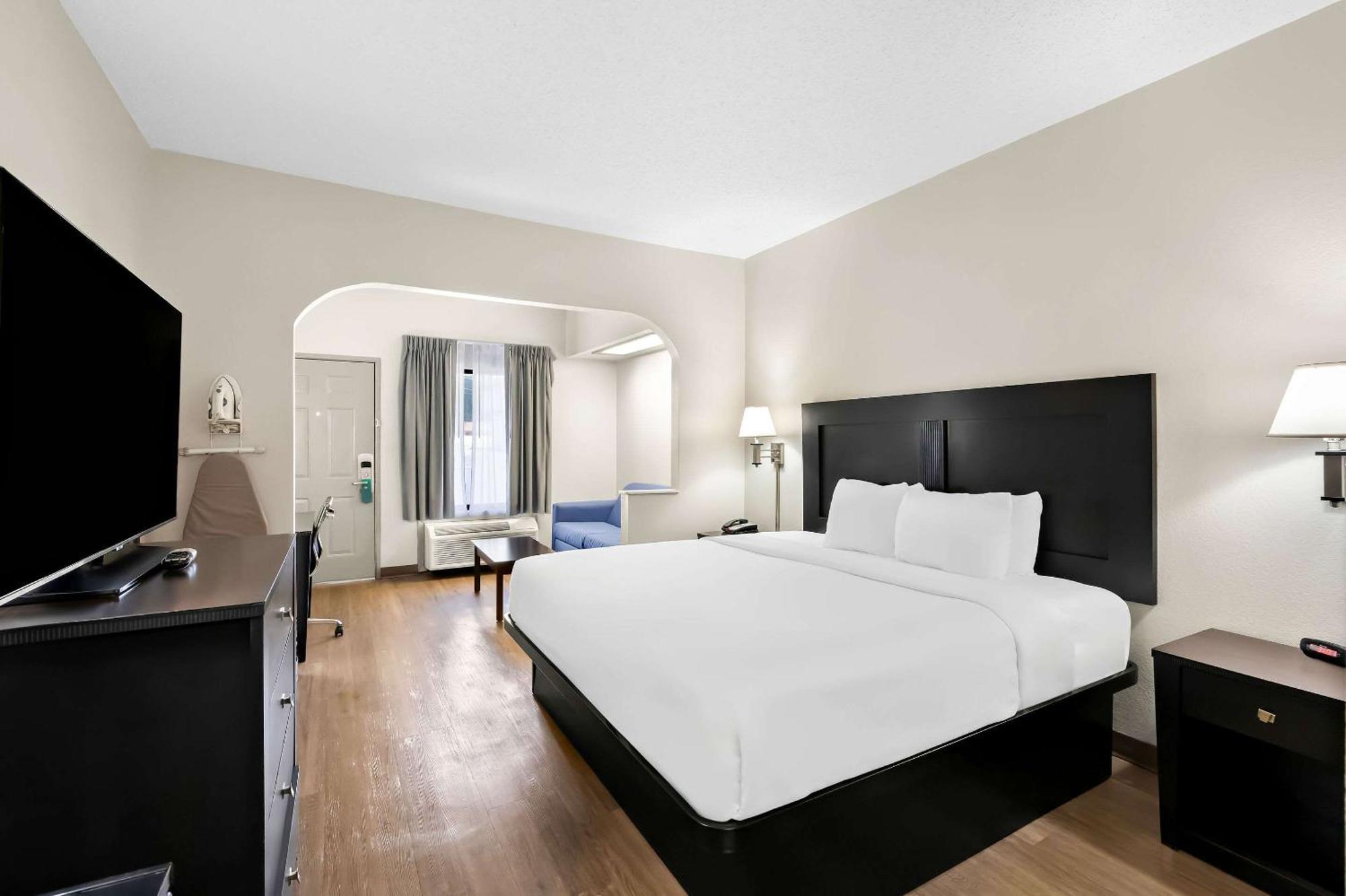 Quality Inn & Suites Monticello Exteriér fotografie