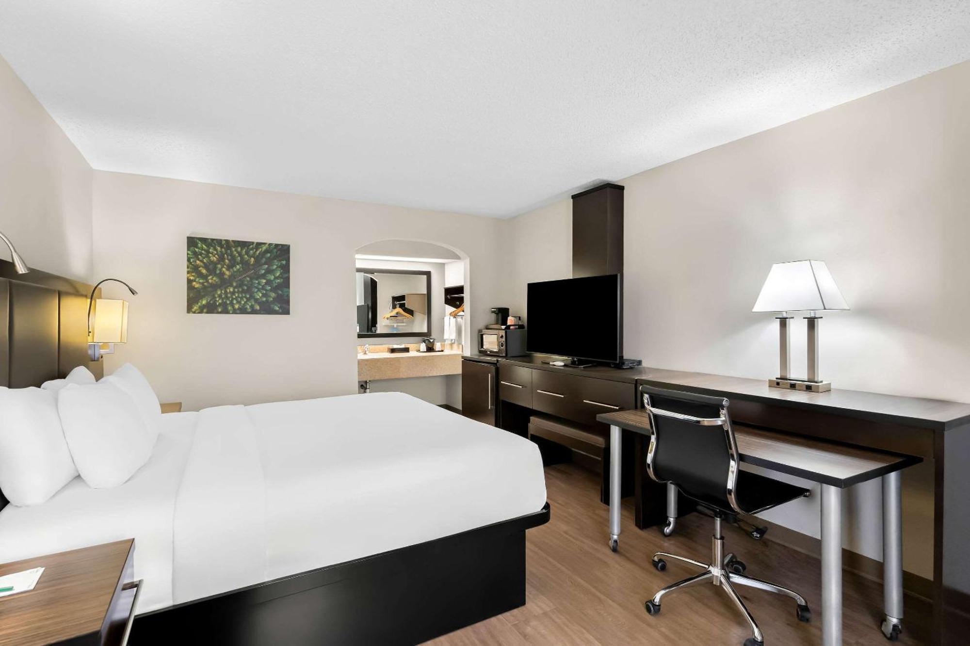 Quality Inn & Suites Monticello Exteriér fotografie